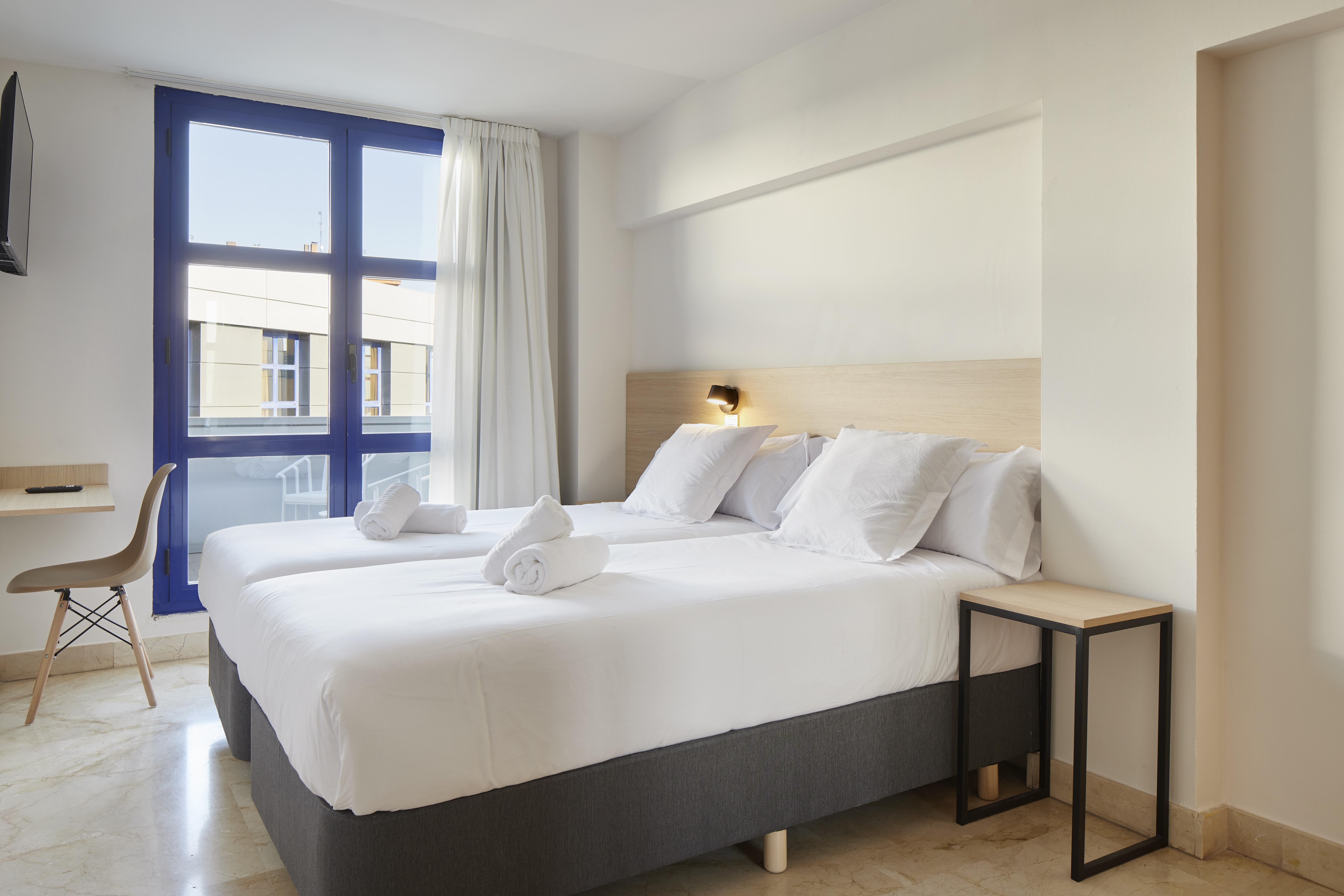 Iraipe Logrono Hotel Exterior photo